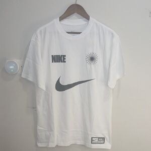 Nike White Graphic Men's Tee